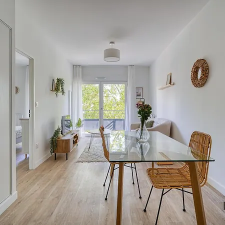 Spacieux 2 Pieces Avec Balcon A Deux Pas De Paris - 354c Rueil-Malmaison